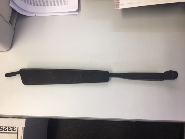 Used Wiper Arm With Spoiler
